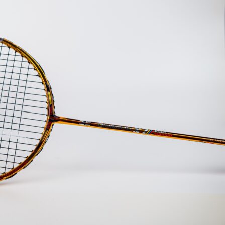 RSL-X7-Gold-Badminton-ketcher-1-p