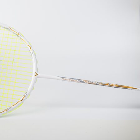 Victor-TK-F-Claw-Badminton-ketcher-1-p